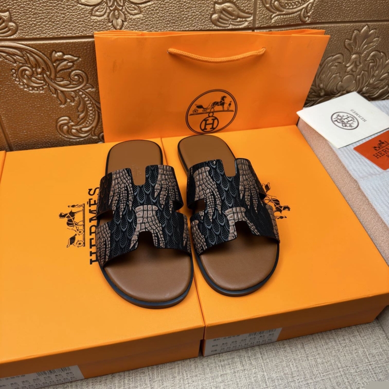 H**mes slippers